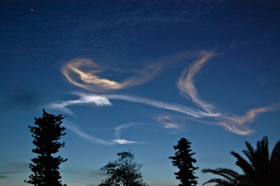 STS117 June 8 2007 Noctilucent Cloud