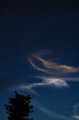 STS117 June 8 2007 Noctilucent Cloud